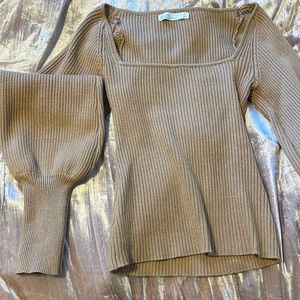New oak and fort tan sweater